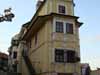 Один из самых узких домов Европы - дом У Доброго Пастыря в Братиславском подградии