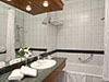 Ванная комната апартаментов отеля Danubius Health SPA Resort Heviz****+ на термальном курорте Хевиз