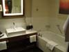 Ванная комната двухместного номера отеля Sheraton 5***** в Братиславе