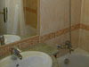 В ванной комнате двухместного номера DBL Standard отеля Astoria 4**** в Будапеште