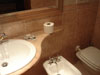 В ванной комнате одноместного номера отеля Fiamma*** в Риме