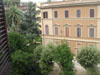 Вид из окна двухместного номера отеля Siviglia*** в Риме