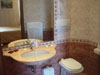 В ванной комнате двухместного номера в отеле Siviglia*** в Риме