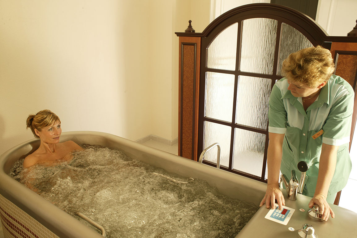 Жемчужная ванна в бальнеологии лечебного курорта Марианские Лазни