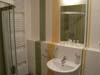 В ванной комнате двухместного номера отеля Impozant**** в Валчанской долине Мала Фатра